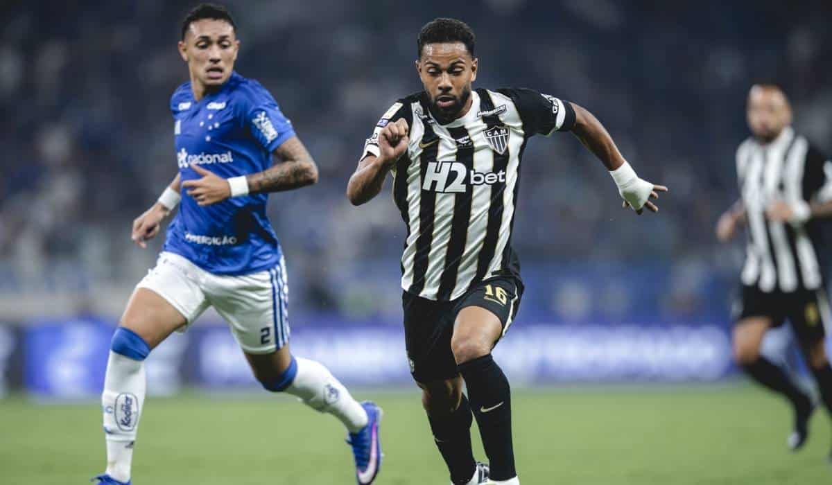 Renan Lodi em Cruzeiro e Atlético