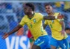 O que é o símbolo vermelho na Camisa da Seleção que todo mundo ficou em dúvida Créditos: Nelson Terme/ CBF