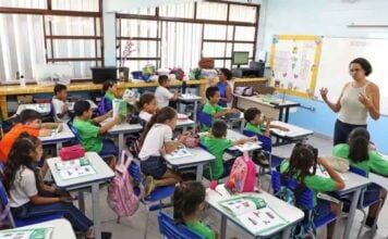 Escola municipal em BH