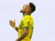 Paulinho após gol no Palmeiras