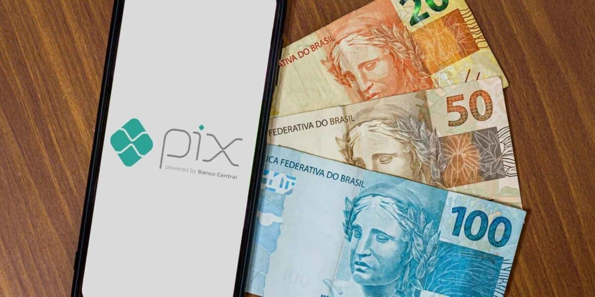Pix e dinheiro físico