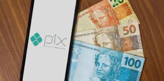 Pix e dinheiro físico