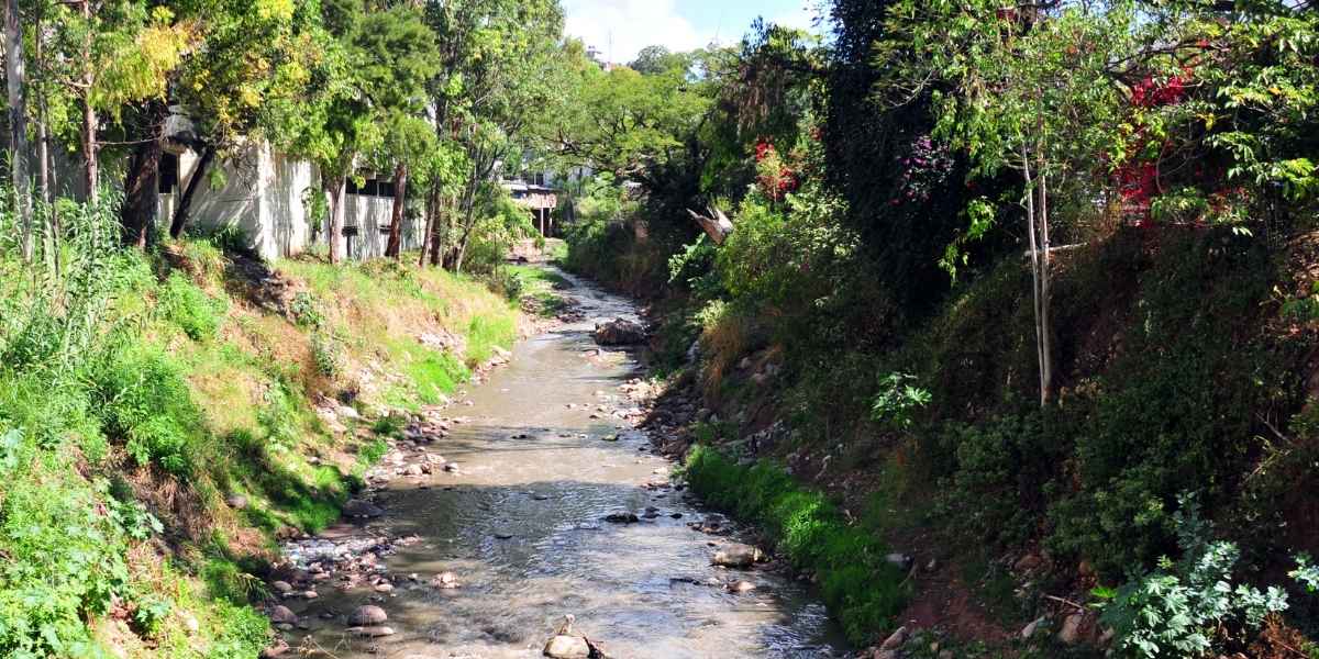 BH prepara investimento bilionário para transformar córregos e áreas de risco