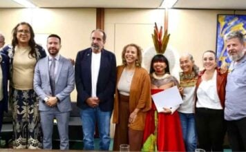Alexandre Kalil e membros do Psol e Rede