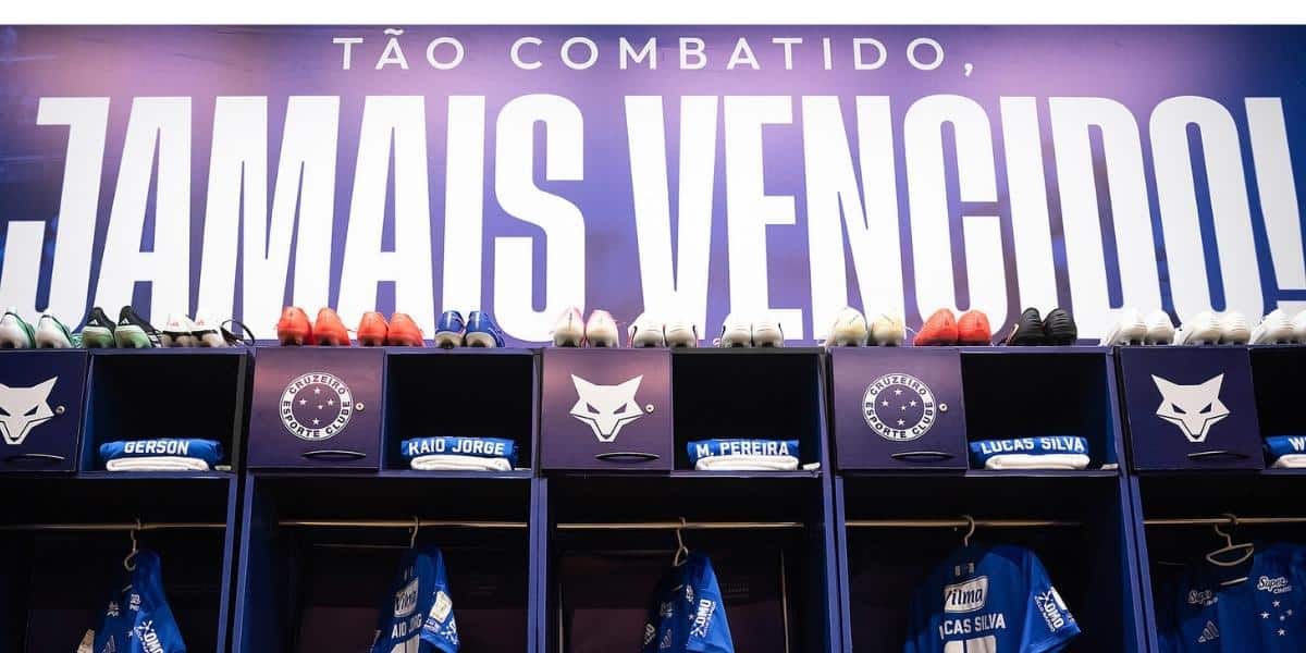 Camisa do Cruzeiro sem patrocínio